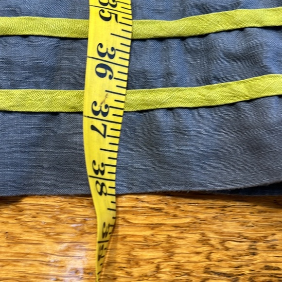 Boden green and gray side zip midi dress.  Short sleeves. Size 6. Good condition - Picture 9 of 12